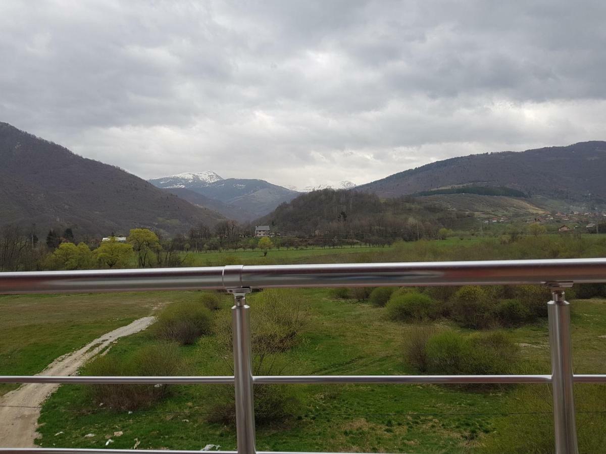 Prokletije Hotell Same Brezojevica Kültér fotó
